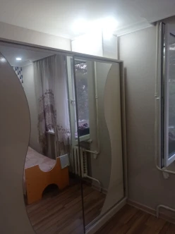 Satılır köhnə tikili 3 otaqlı 92 m², Badamdar q.-5 Satılır köhnə tikili 3 otaqlı 92 m², Badamdar q.-5