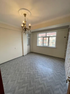 Satılır yeni tikili 2 otaqlı 60 m², İnşaatçılar m.-7