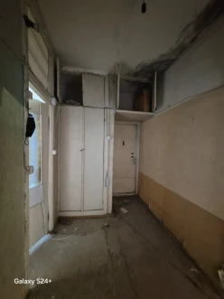 Satılır köhnə tikili 5 otaqlı 120 m², İnşaatçılar m.-11