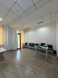 İcarə yeni tikili 1 otaqlı 25 m²,  28 May m.-2