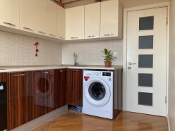 Satılır köhnə tikili 3 otaqlı 70 m²,  Qara Qarayev m.-9