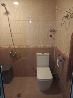 Satılır köhnə tikili 2 otaqlı 55 m², 9-cu mikrorayon q-4