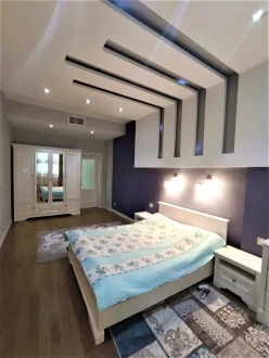 İcarə yeni tikili 4 otaqlı 180 m²,  Səbail-11