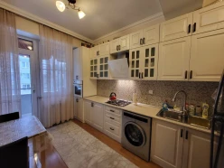 Satılır yeni tikili 3 otaqlı 100 m², İnşaatçılar m.-39