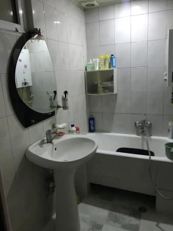 Satılır köhnə tikili 3 otaqlı 100 m², İnşaatçılar m.-16