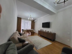 Satılır yeni tikili 3 otaqlı 100 m², İnşaatçılar m.-24