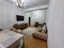 Satılır yeni tikili 3 otaqlı 100 m², İnşaatçılar m.-6