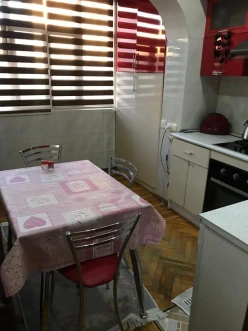 Satılır köhnə tikili 3 otaqlı 100 m², İnşaatçılar m.-21