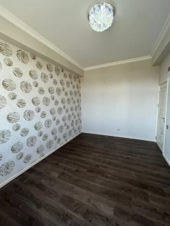 Satılır yeni tikili 3 otaqlı 85 m², İnşaatçılar m.-3