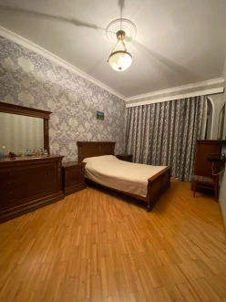 Satılır ev/villa 5 otaqlı 220 m², Əhmədli q.-9