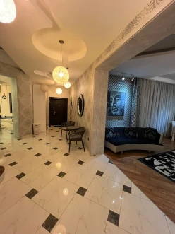 Satılır ev/villa 6 otaqlı 400 m², Şüvəlan q.-16