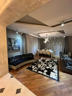 Satılır ev/villa 6 otaqlı 400 m², Şüvəlan q.-18