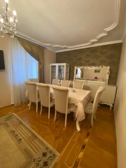 Satılır ev/villa 5 otaqlı 220 m², Əhmədli q.-11