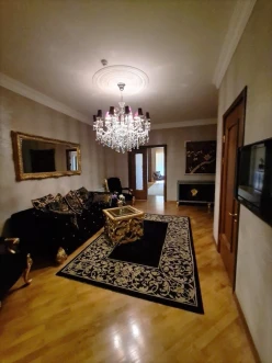 İcarə ofis 3 otaqlı 200 m², İçəri Şəhər m.-3 İcarə ofis 3 otaqlı 200 m², İçəri Şəhər m.-3