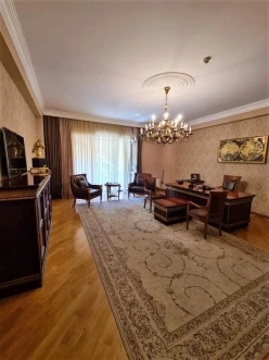 İcarə ofis 3 otaqlı 200 m², İçəri Şəhər m.-2 İcarə ofis 3 otaqlı 200 m², İçəri Şəhər m.-2