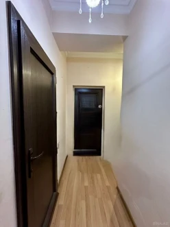Satılır yeni tikili 2 otaqlı 45 m²,  İnşaatçılar m.-4