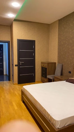 İcarə yeni tikili 3 otaqlı 127 m², Nəriman Nərimanov m.-11