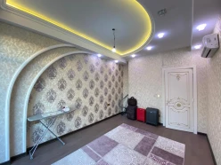 Satılır yeni tikili 3 otaqlı 145 m², Şah İsmayıl Xətai m.-6