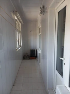 Satılır köhnə tikili 2 otaqlı 65 m², Azadlıq prospekti m.-10