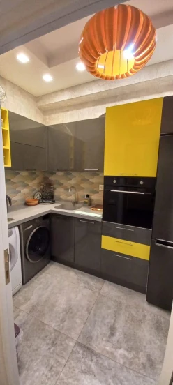 Satılır yeni tikili 2 otaqlı 64 m², Azadlıq prospekti m.-3