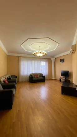 İcarə yeni tikili 3 otaqlı 127 m², Nəriman Nərimanov m.-14