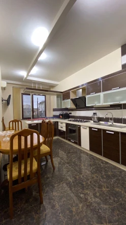 İcarə yeni tikili 3 otaqlı 127 m², Nəriman Nərimanov m.-8