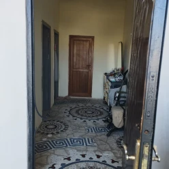 Satılır ev/villa 3 otaqlı 100 m², Binə q.-9