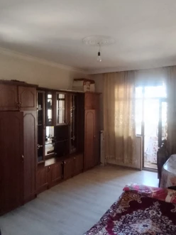 Satılır köhnə tikili 2 otaqlı 40 m², Avtovağzal m.-7