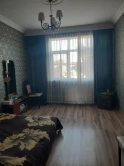 Satılır köhnə tikili 3 otaqlı 70 m², Memar Əcəmi m.-6