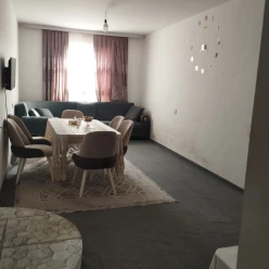 Satılır ev/villa 3 otaqlı 100 m², Binə q.-8