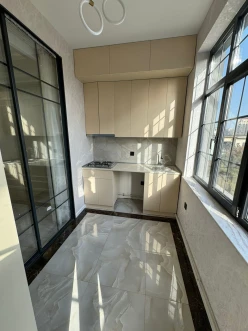 Satılır yeni tikili 2 otaqlı 53 m², 3-cü mikrorayon q.-8