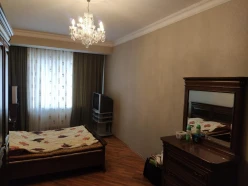 İcarə yeni tikili 3 otaqlı 140 m², 8 Noyabr m.