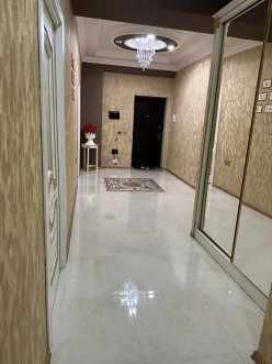 Satılır yeni tikili 2 otaqlı 104 m², İnşaatçılar m.-6