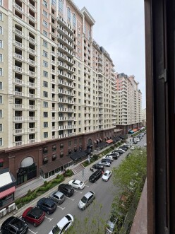 Satılır köhnə tikili 4 otaqlı 110 m²,  Elmlər Akademiyası m.-2