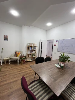 İcarə ofis 1 otaqlı 20 m²,  28 May m.-4