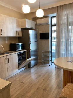 İcarə yeni tikili 3 otaqlı 145 m²,  Yasamal-18