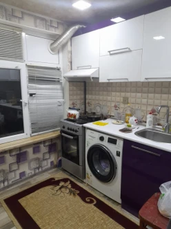 Satılır köhnə tikili 2 otaqlı 40 m², Yasamal r.-4