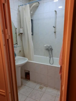 İcarə köhnə tikili 2 otaqlı 70 m², Memar Əcəmi m.-5 İcarə köhnə tikili 2 otaqlı 70 m², Memar Əcəmi m.-5