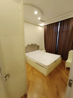 Satılır yeni tikili 3 otaqlı 80 m², İnşaatçılar m.-6