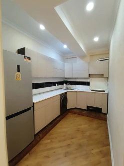 Satılır yeni tikili 3 otaqlı 80 m², İnşaatçılar m.-11