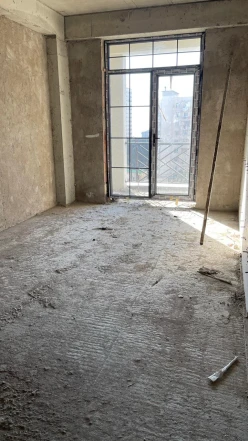Satılır yeni tikili 2 otaqlı 82 m²,  Həzi Aslanov m.-5