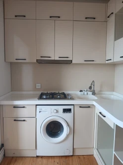 İcarə köhnə tikili 2 otaqlı 60 m², İnşaatçılar m.-5 İcarə köhnə tikili 2 otaqlı 60 m², İnşaatçılar m.-5