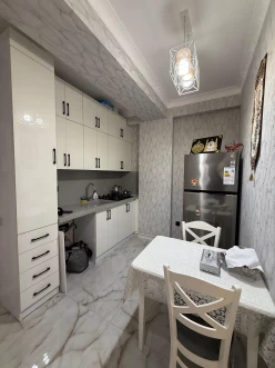 İcarə yeni tikili 2 otaqlı 60 m²,  Saray-6