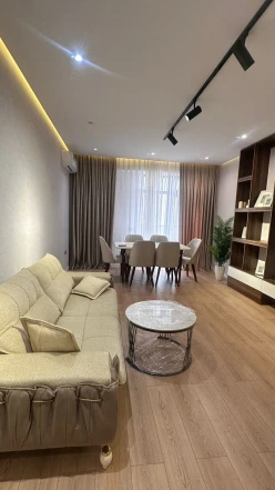 İcarə yeni tikili 2 otaqlı 108 m²,  Yasamal-2