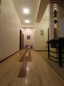 Satılır yeni tikili 3 otaqlı 105 m², İnşaatçılar m.-2 Satılır yeni tikili 3 otaqlı 105 m², İnşaatçılar m.-2