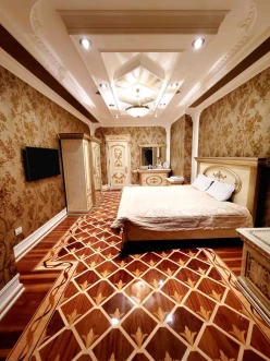 A 4-room new apartment, 250 m², for sale in Yasamal