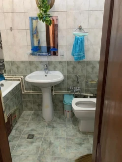 İcarə köhnə tikili 2 otaqlı 64 m²,  İçəri Şəhər m.-5