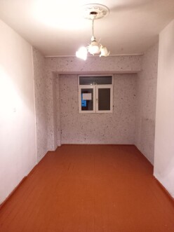 Satılır köhnə tikili 4 otaqlı 78 m²,  Siyəzən-2