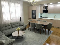 Satılır yeni tikili 3 otaqlı 84 m², Nərimanov r.