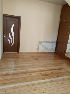Satılır ev/villa 4 otaqlı 140 m², Azadlıq prospekti m.-3